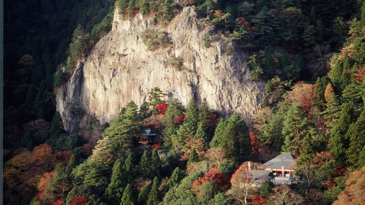 鳳來寺山