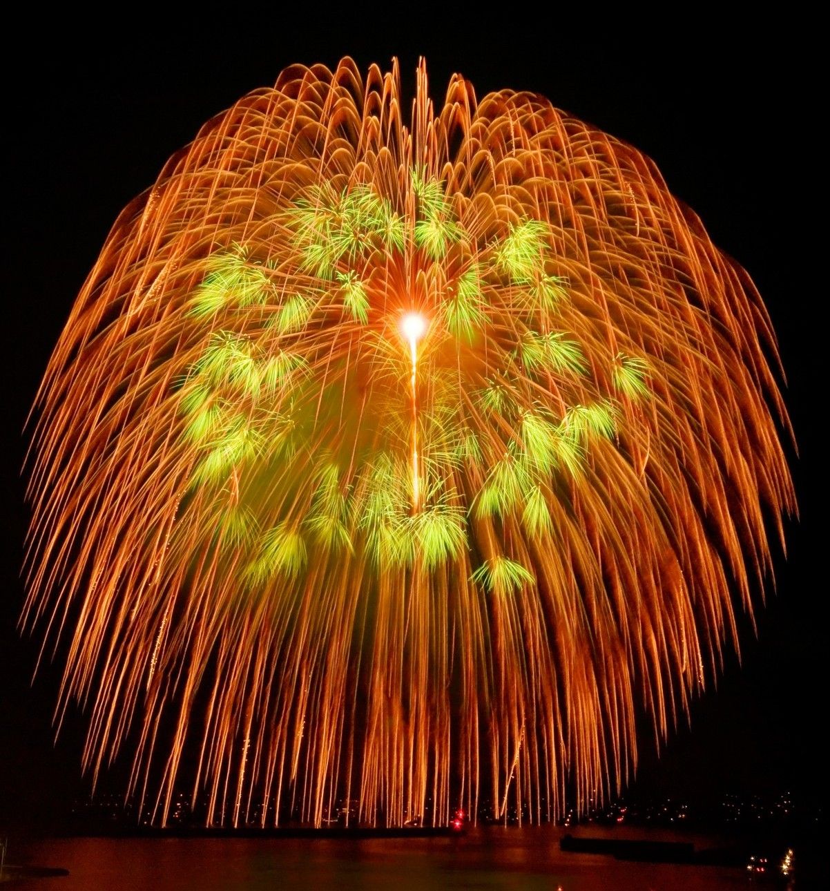 Gamagori Noryo Fireworks Festival